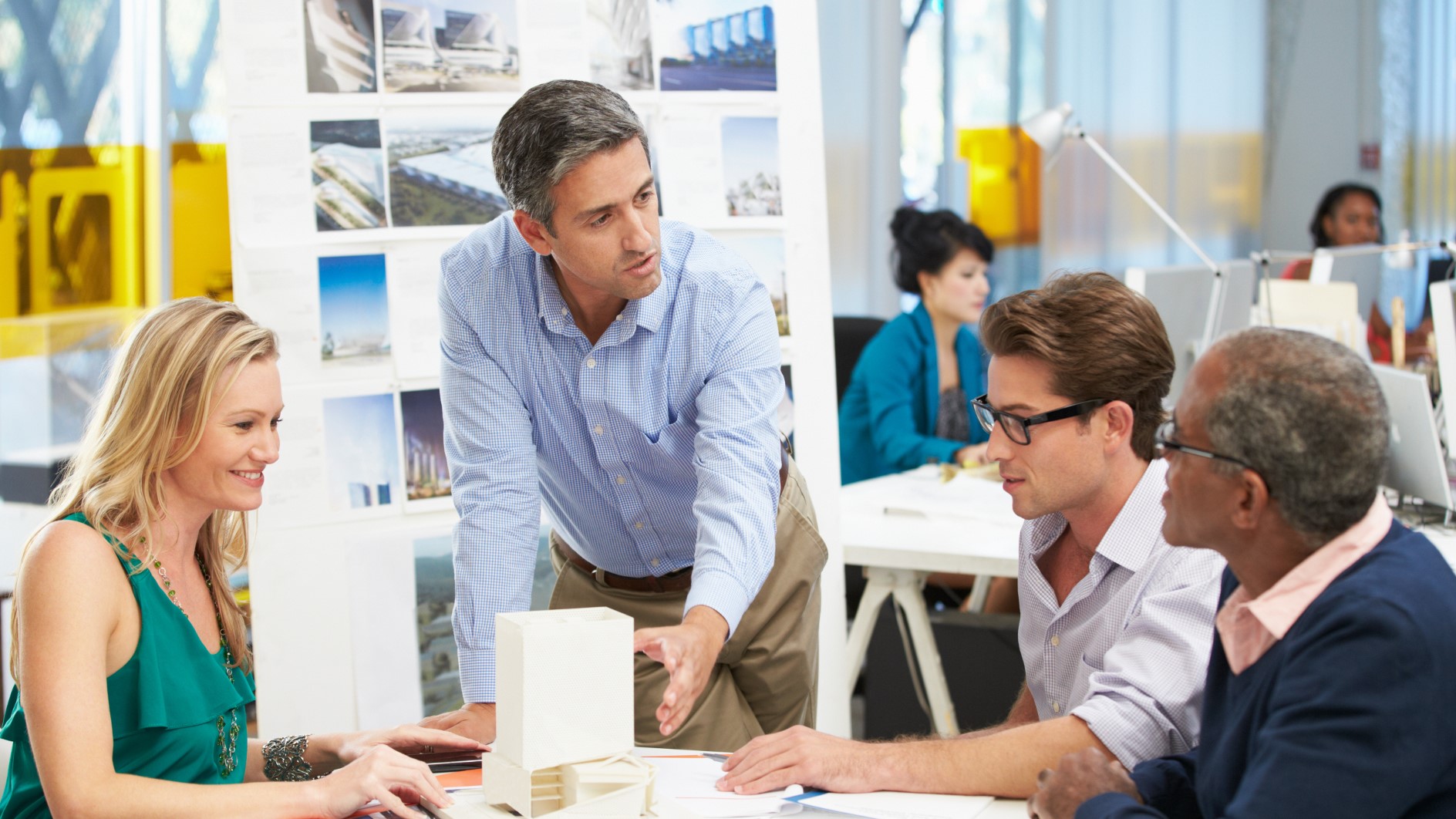 1. English for Business World Executives2